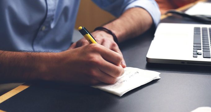 Cómo escribir una buena sinopsis de tu guion