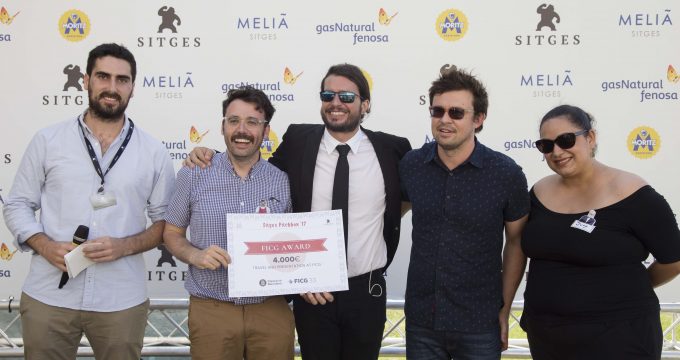Carlos G. Miranda y Rafa Linares, responsables del proyecto Conexo, recogen el premio FICG en Sitges Pitchbox 2017